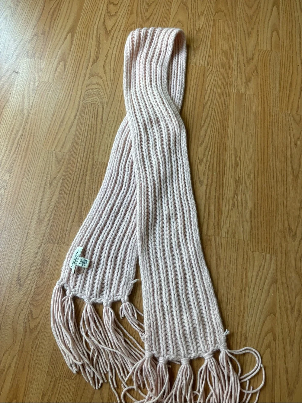 Banana Republic Pale Pink Ribbed Fringe Scarf